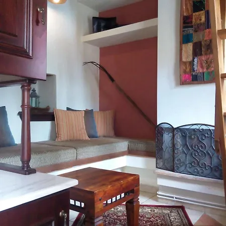 بيت ضيافة Archontiko Pantou