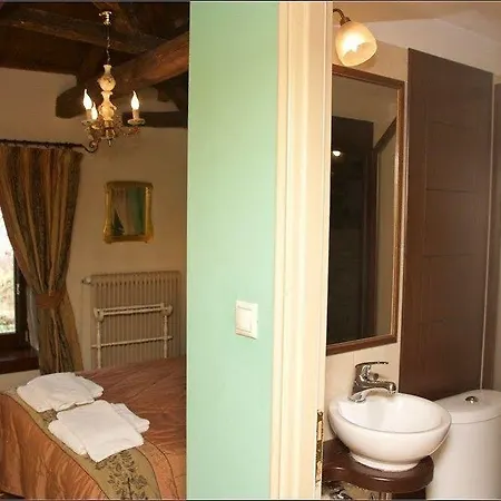 بيت ضيافة Archontiko Pantou