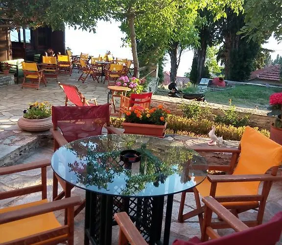 بيت ضيافة Archontiko Pantou 4*